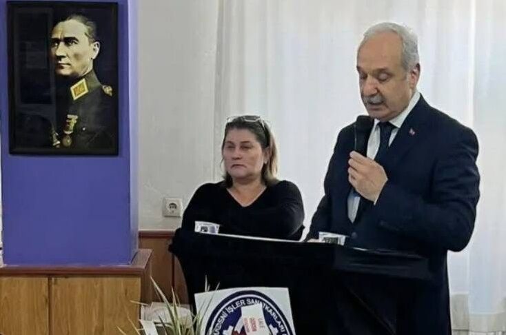 E4E23156 49Bd 4Bd7 A6C0 Bbd51E9Aeb7D