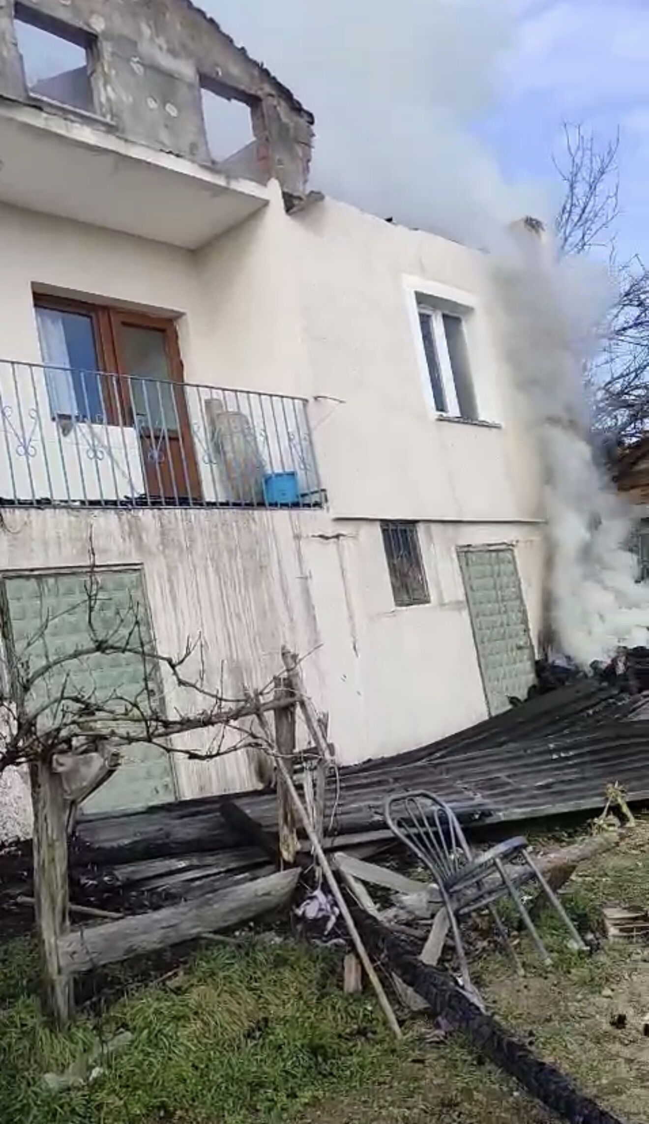 Evde Cikan Yanginda Oldu Esi Yaralandi 1216821 361806 (1)