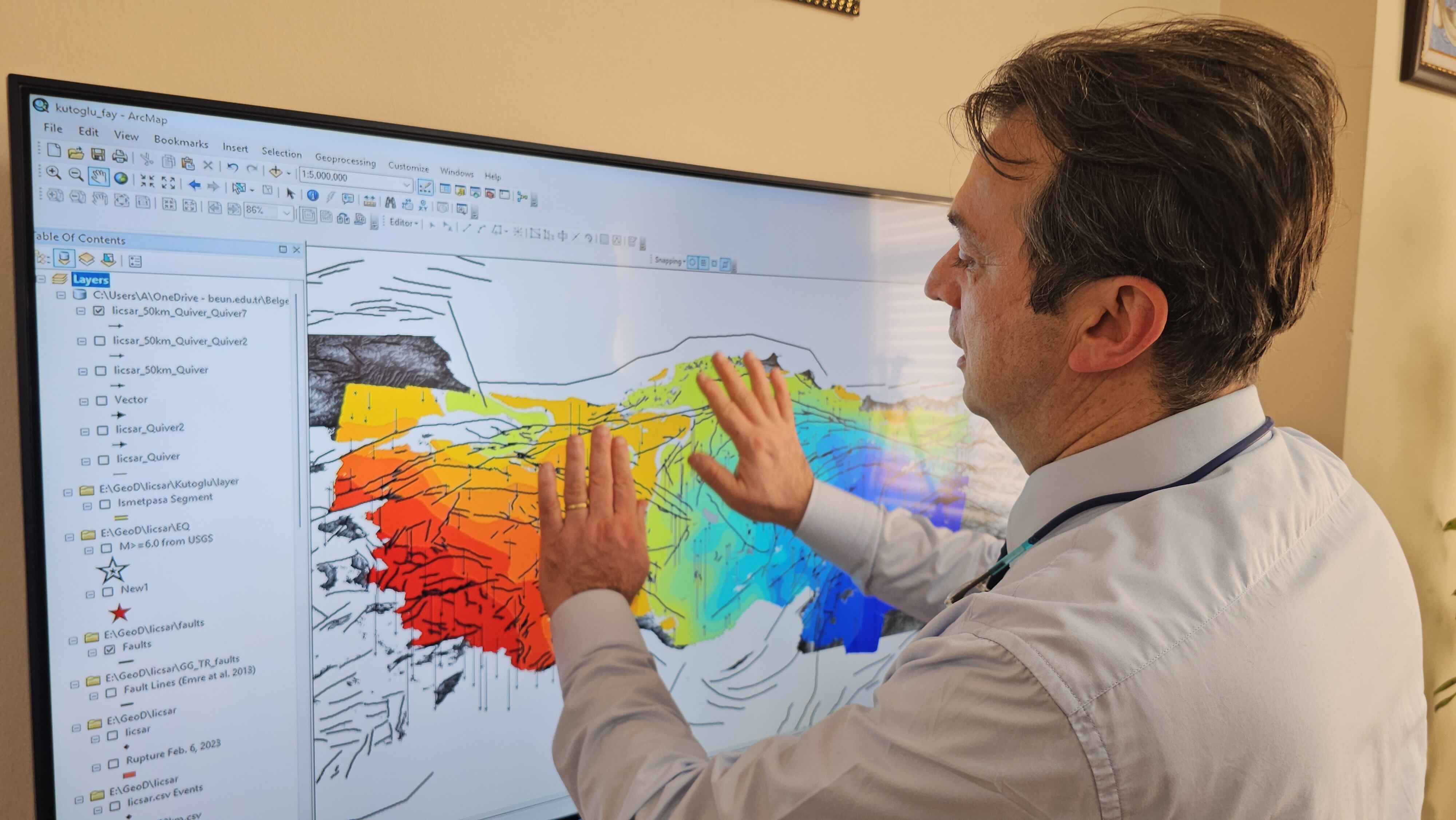 P R O F. D R. K U T O G L U N U N ‘ A N A D O L U’ Y U I K I Y E 1224889 364215