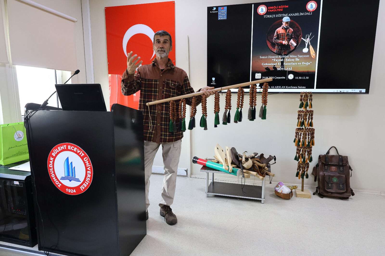 3E6E62F2 A9F0 459D A770 00B7Aafe0C9A