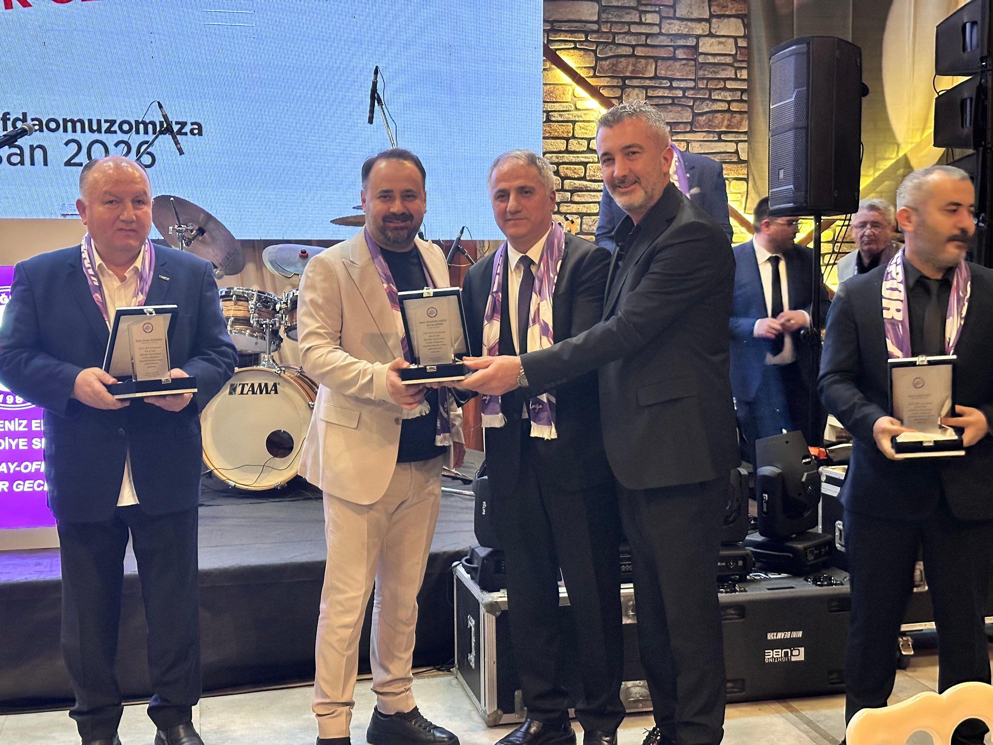 668542104 34635280009453952 2928834016211873313 N