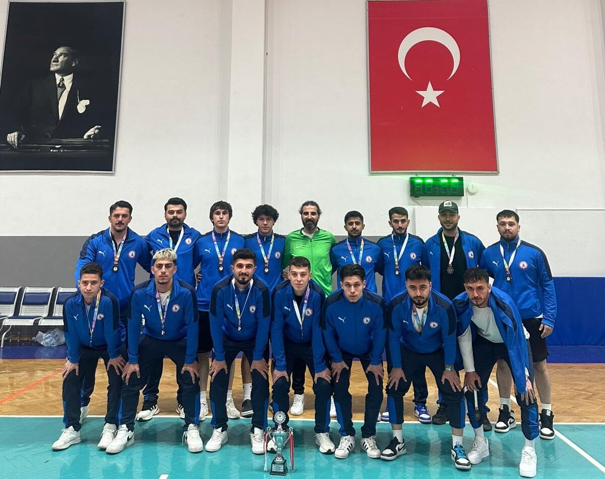 668543037 1361216789371547 2885890658431460819 N