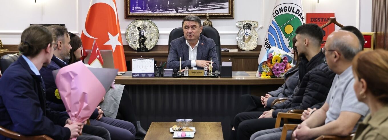 670787480 18416685106135601 1248962466841045673 N