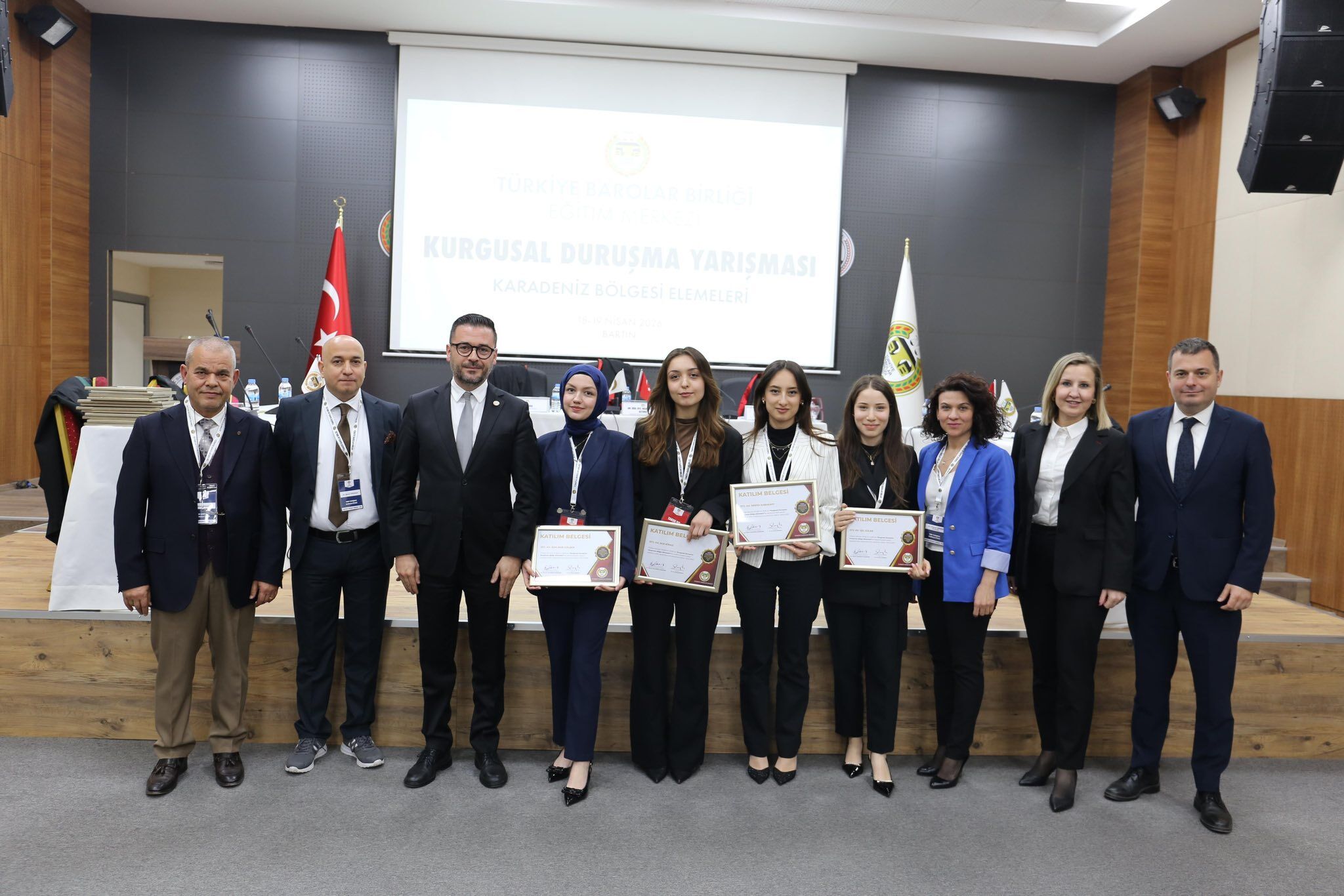 672442924 10165442672299467 4076646850344417040 N