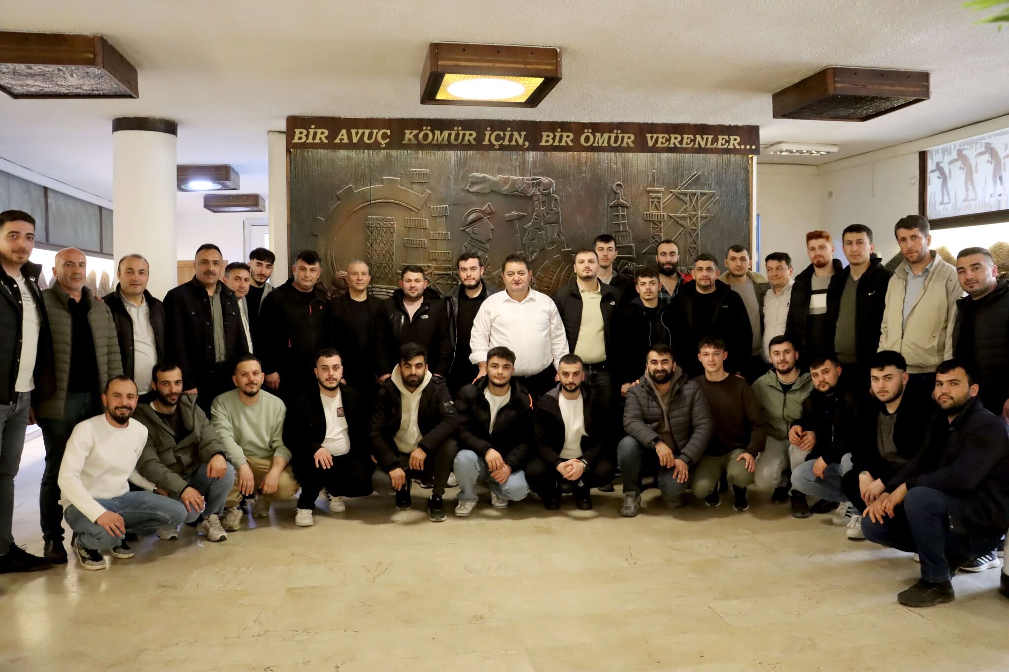 677198694 969529182495798 2572476025589749326 N