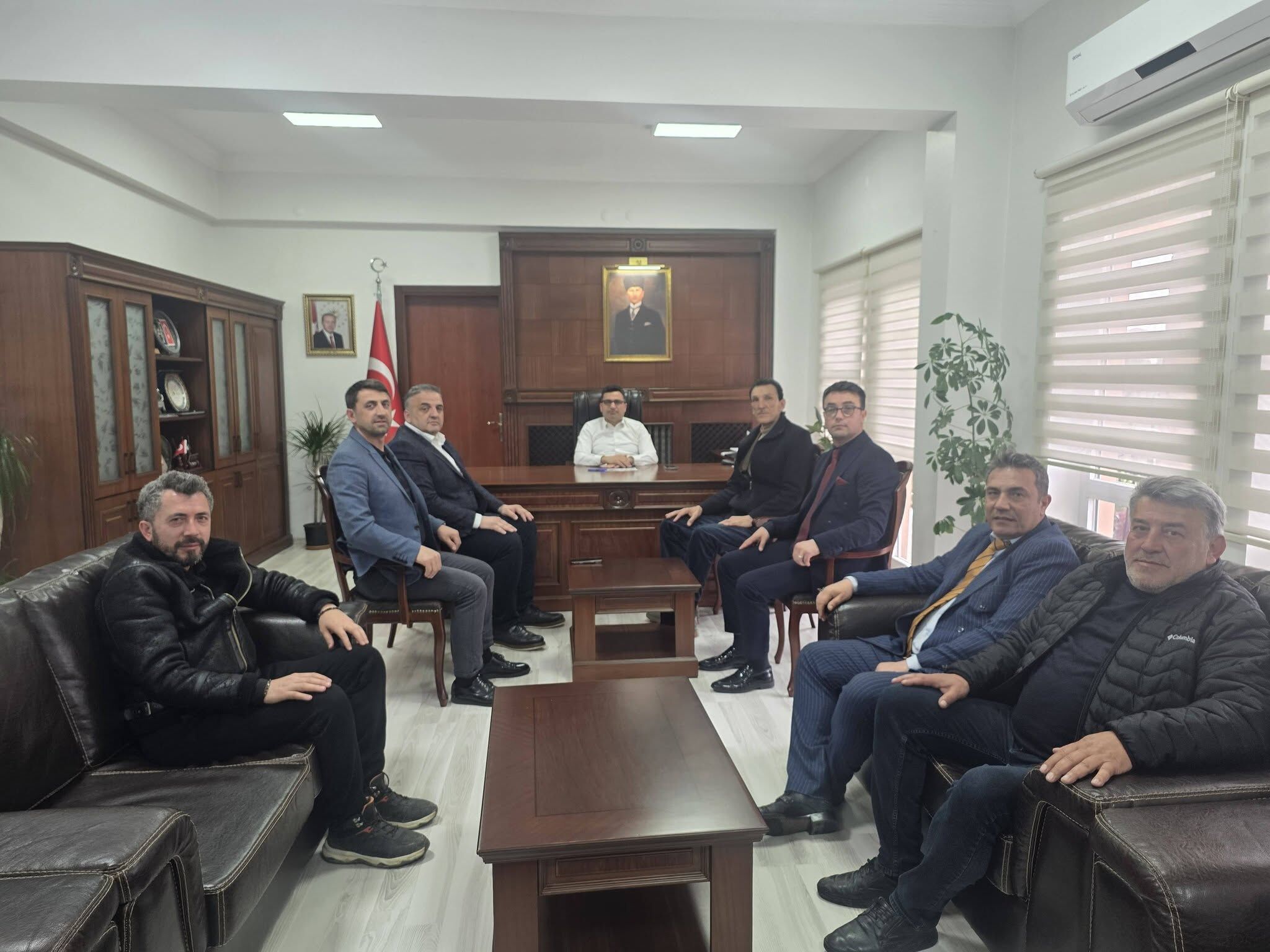 678750243 10164442008252904 7503501643079720477 N