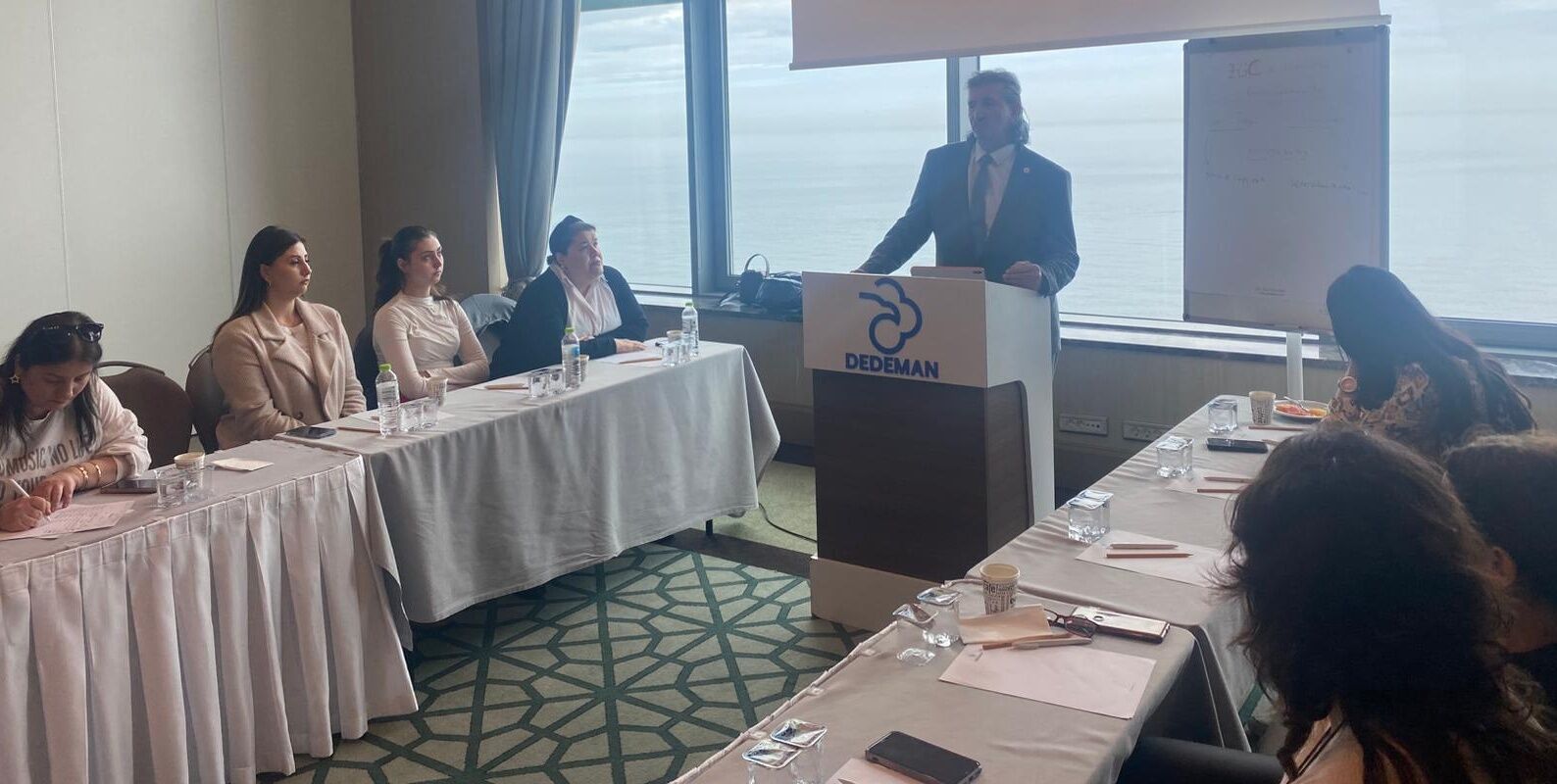 Acbfcbb0 5724 42E9 Aadb 9E10Cf751541