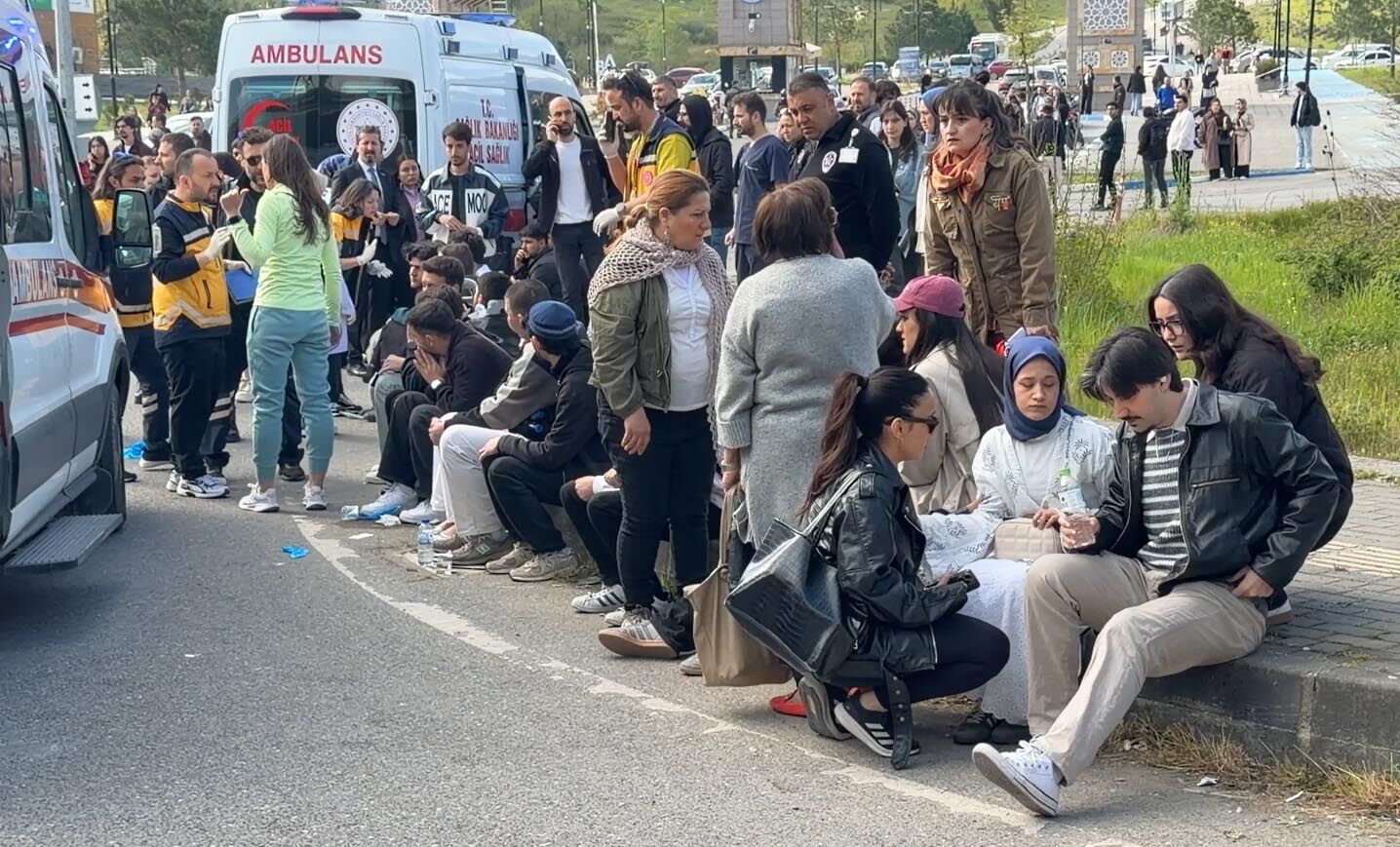 B A R T I N’ D A H A L K O T O B U S U O T O M O B I L I N U Z E R I N 1283578 381885