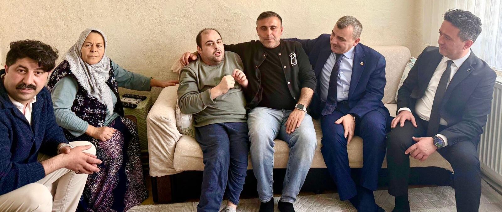 F980466A A0E9 473C 8C8C 6E64560Ad4F2