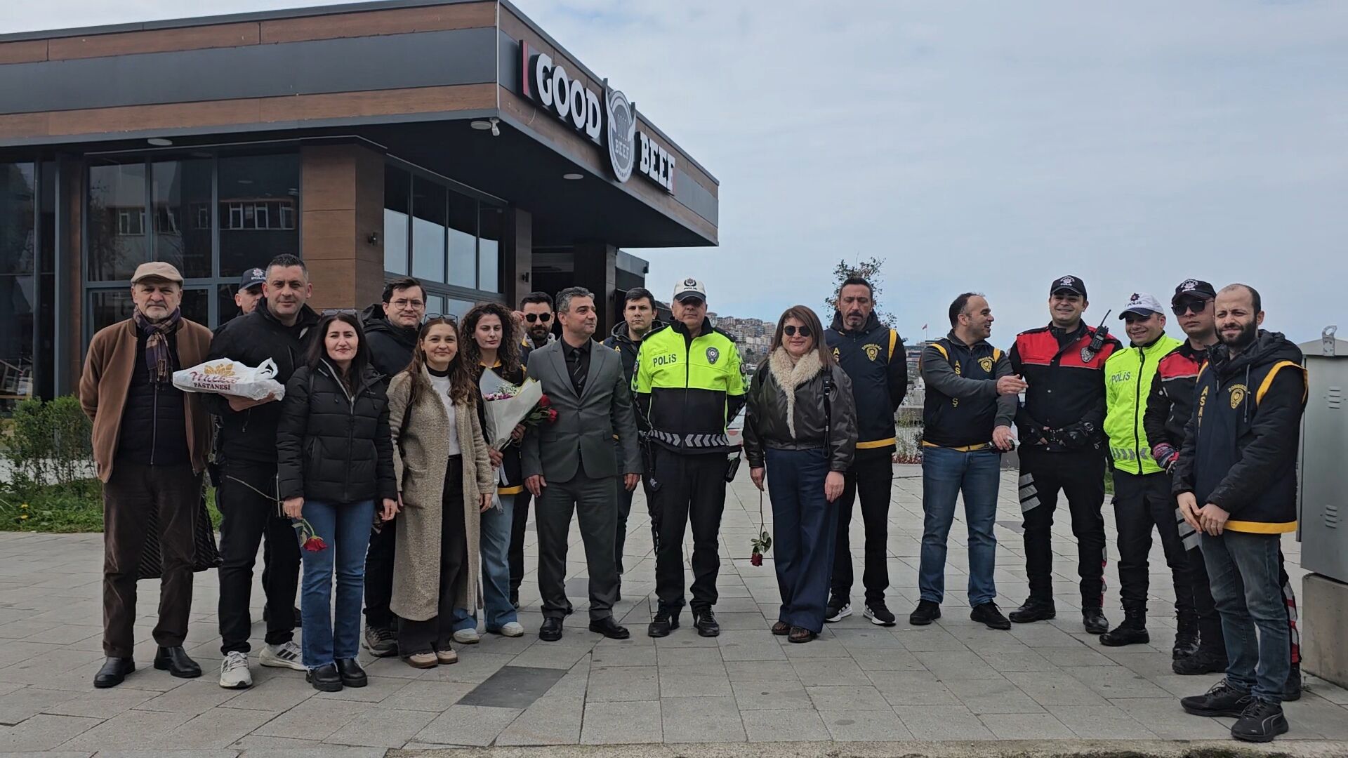 G A Z E T E C I L E R D E N P O L I S L E R E U Y G U L A M A N O K T A 1252275 372631