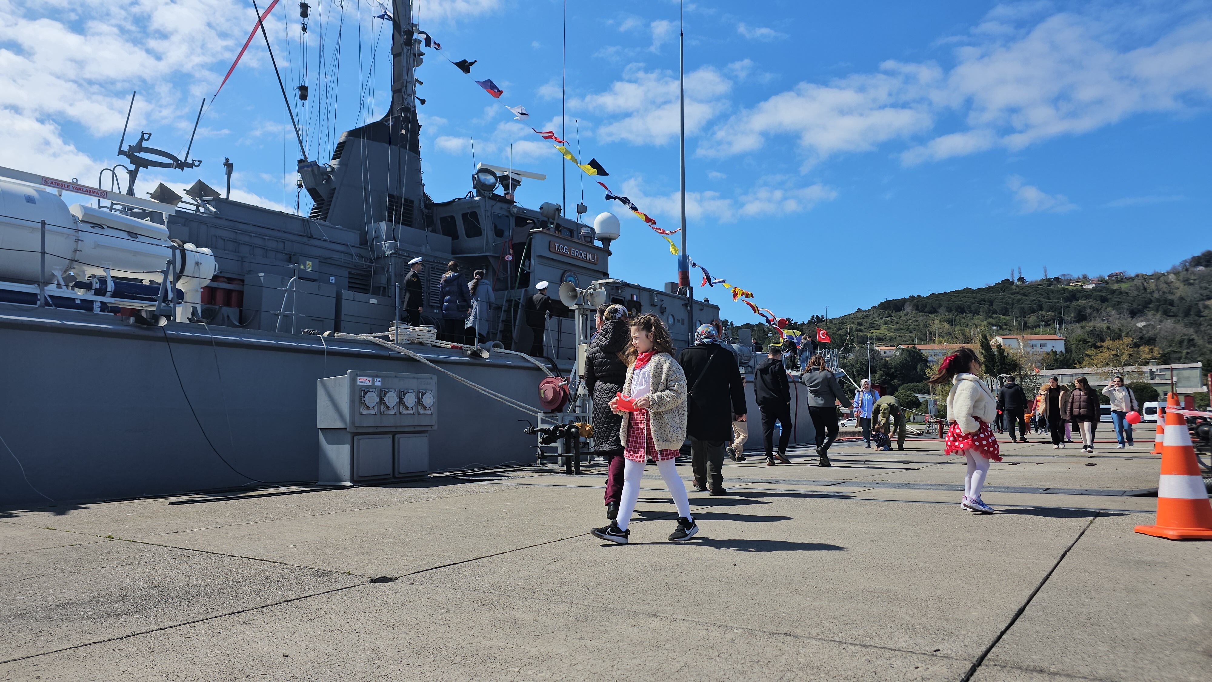 T C G E R D E M L I M A Y I N A V L A M A G E M I S I 23 N I S A 1275055 379467