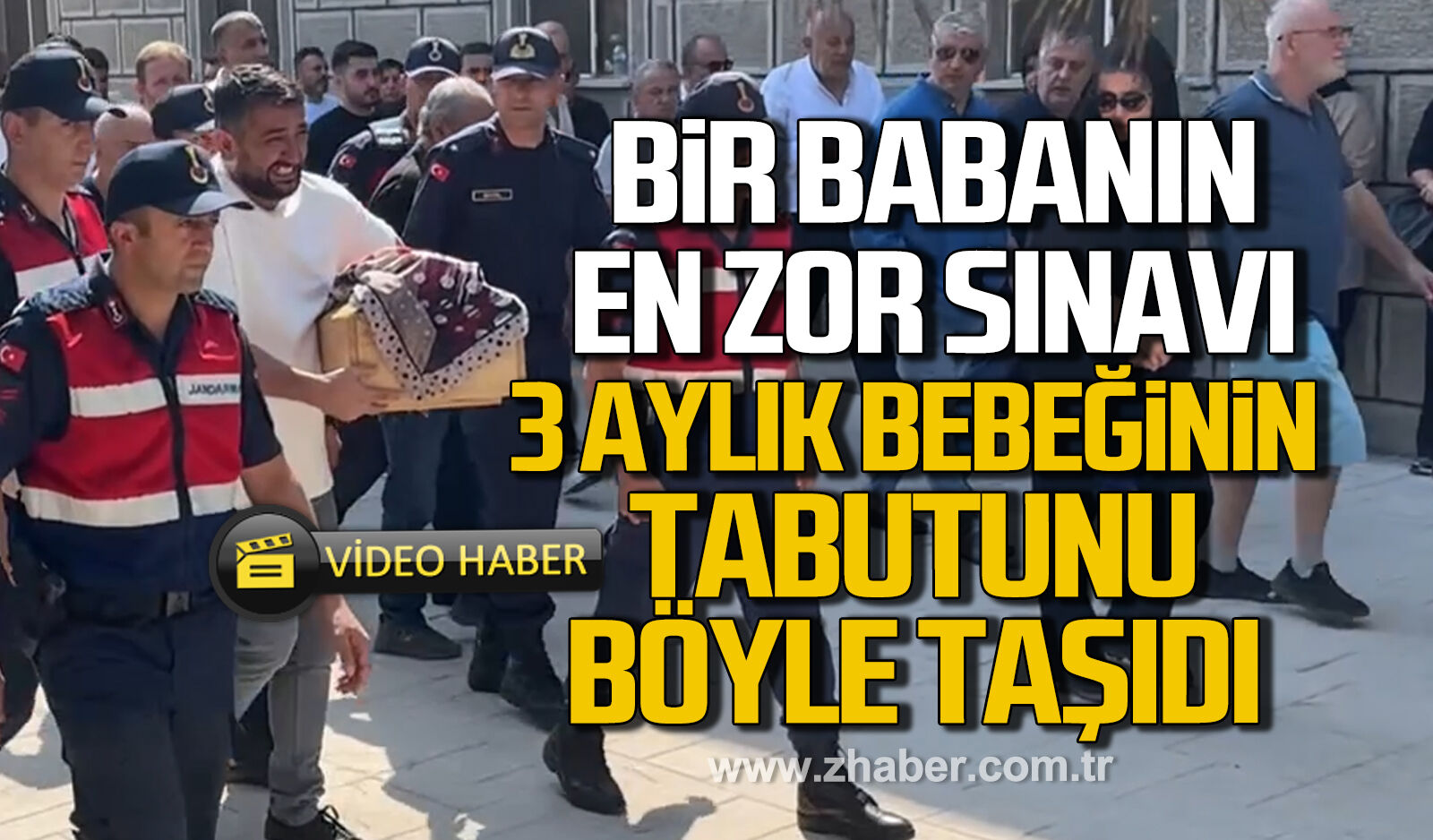 Bir babanın en zor sınavı: Kazada ölen bebeğinin tabutunu böyle taşıdı